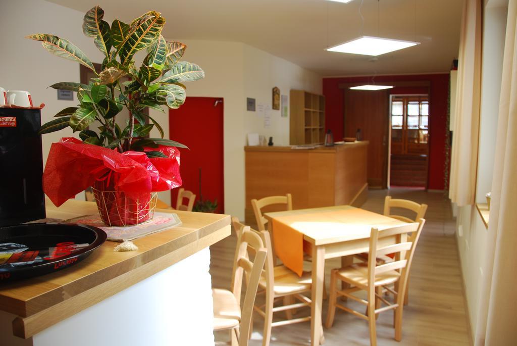 Guest House Caracas Лорика Экстерьер фото