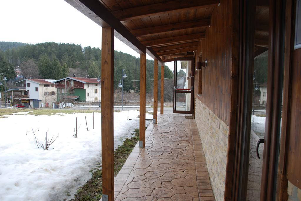 Guest House Caracas Лорика Экстерьер фото